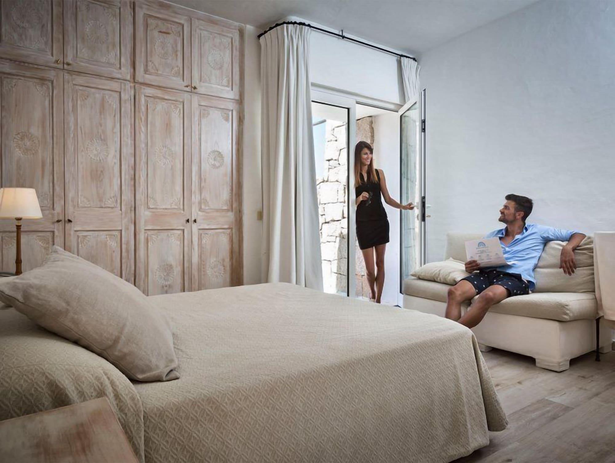 Hotel Grand Relais Dei Nuraghi (Adults Only) Baja Sardinya Dış mekan fotoğraf