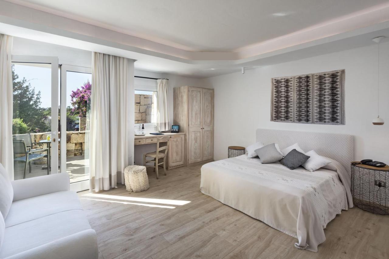 Hotel Grand Relais Dei Nuraghi (Adults Only) Baja Sardinya Dış mekan fotoğraf