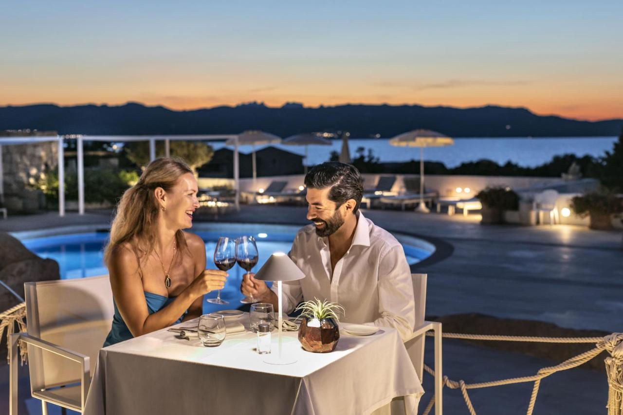 Hotel Grand Relais Dei Nuraghi (Adults Only) Baja Sardinya Dış mekan fotoğraf