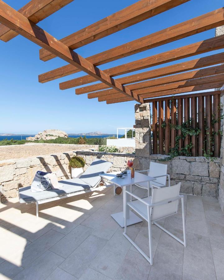 Hotel Grand Relais Dei Nuraghi (Adults Only) Baja Sardinya Dış mekan fotoğraf