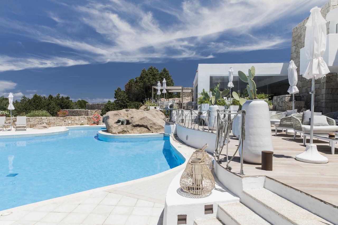 Hotel Grand Relais Dei Nuraghi (Adults Only) Baja Sardinya Dış mekan fotoğraf