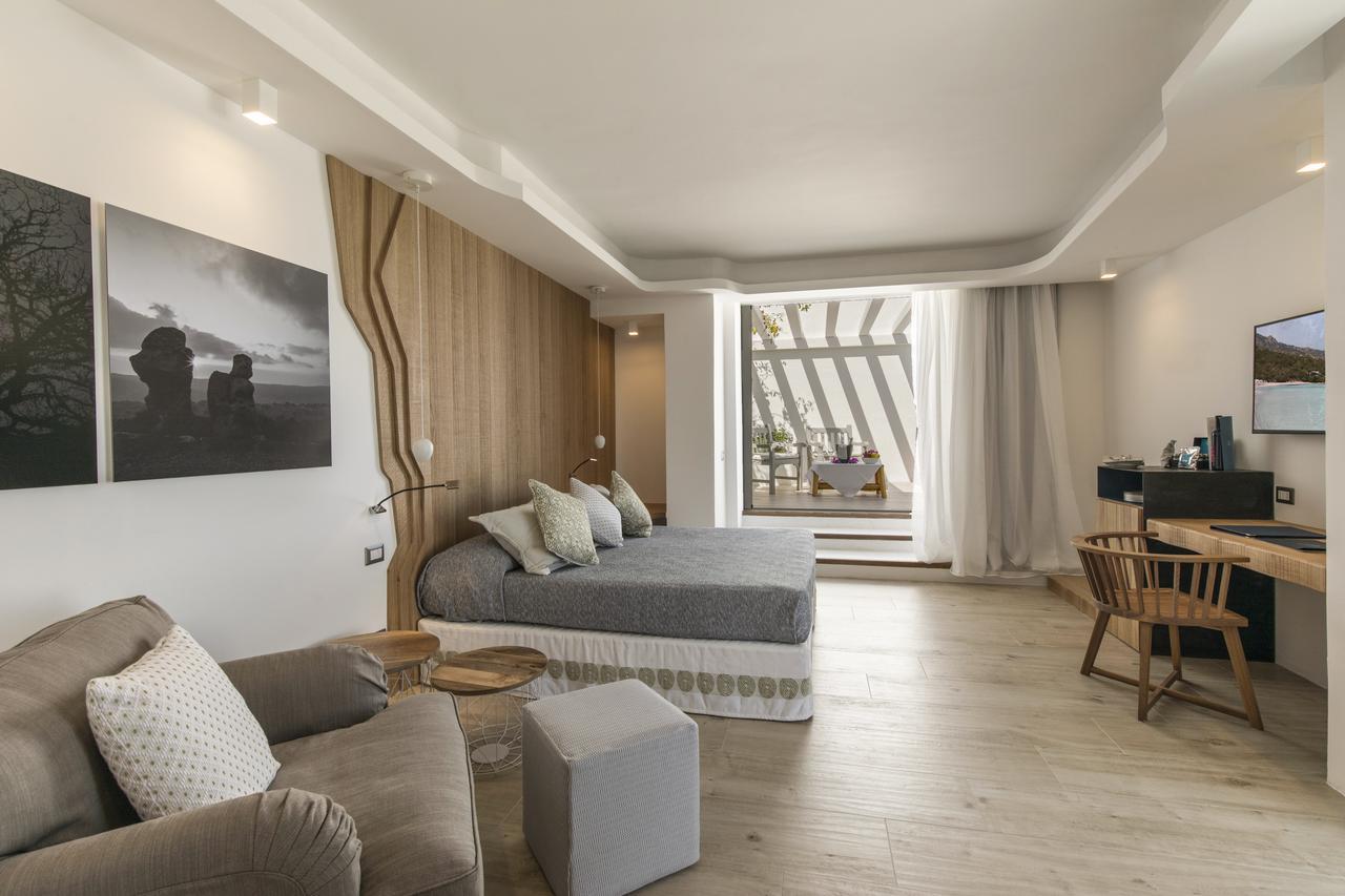 Hotel Grand Relais Dei Nuraghi (Adults Only) Baja Sardinya Dış mekan fotoğraf